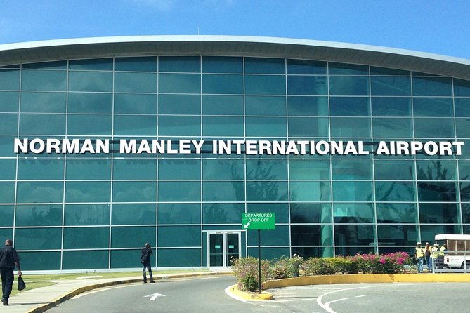 group-private-kingston-airport-transfers-10-15-persons