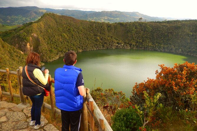 guatavita-lake-town-from-bogota
