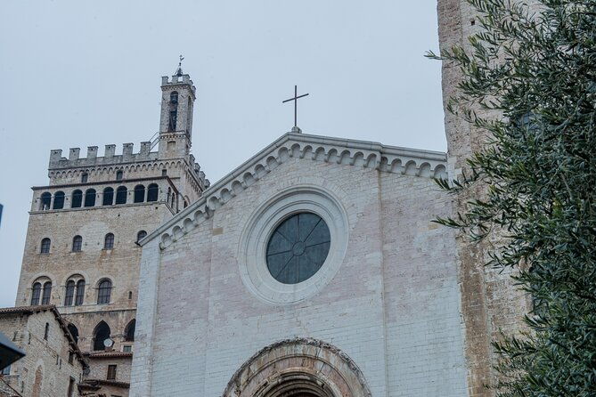 gubbio-private-walking-tour-with-official-guide