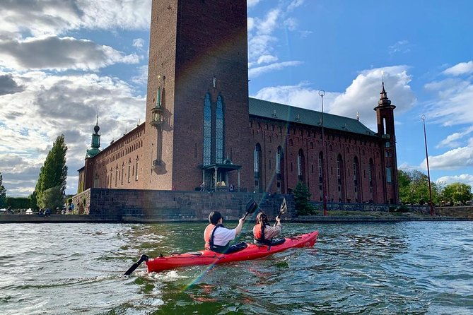 guided-kayak-tour-in-central-stockholm