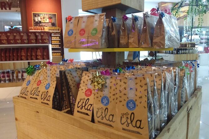 guided-shopping-tour-rum-tasting-chocolate-factory-cigar-factory
