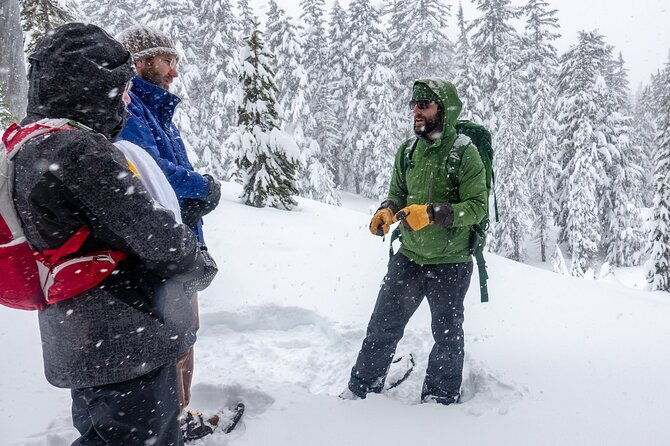 guided-snowshoe-tour-in-bend-oregon
