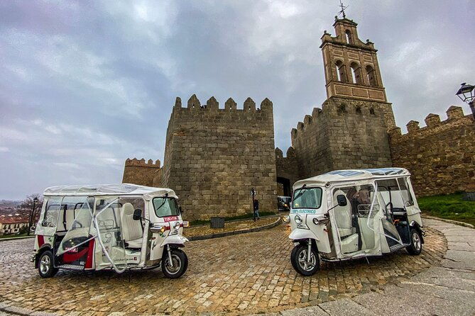 guided-tuktuk-tour-with-stops-and-drop-off-in-avila