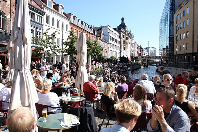 guided-walking-tour-in-aarhus-2