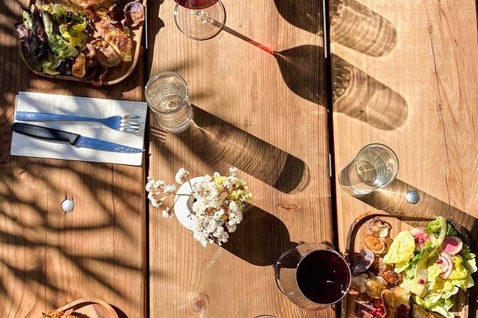 guided-wine-tasting-at-berkeley-wineries-with-local-sommeliere
