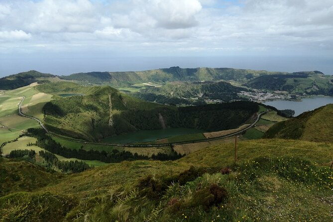 half-day-4x4-tour-to-lagoa-das-sete-cidades