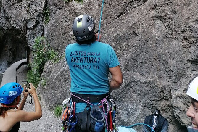 half-day-adventure-through-los-cahorros-in-monachil