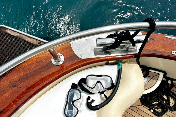 half-day-amalfi-coast-boat-and-snorkeling-tour-in-small-group-2