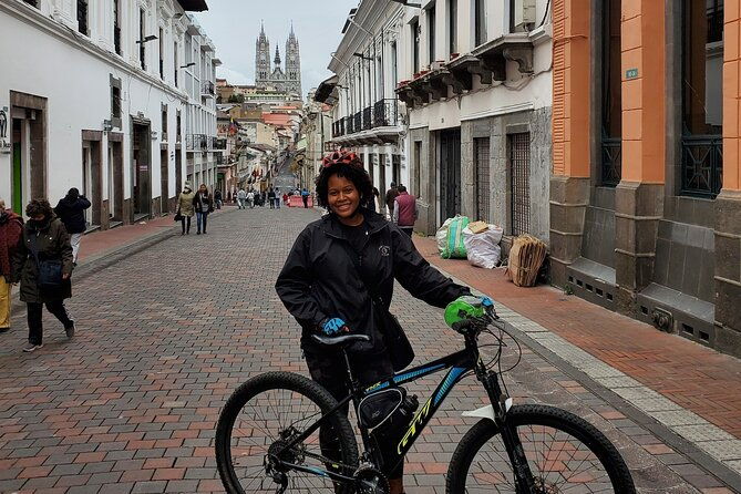 half-day-bike-tour-discovering-quito