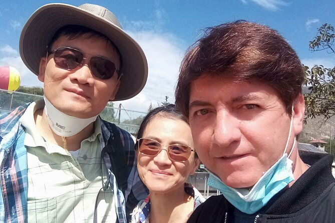half-of-the-world-and-pululahua-volcano-transportation