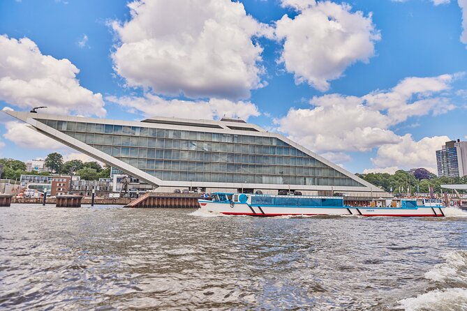 hamburg-2-hour-harbor-cruise