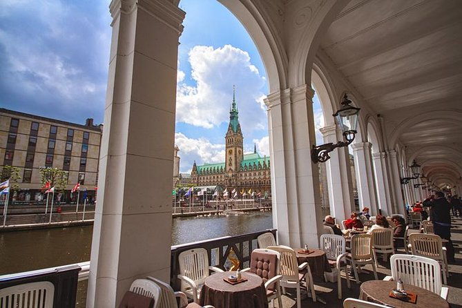 hamburg-private-walking-tour-highlights-hidden-gems-by-a-local