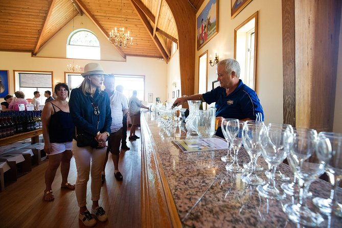 hamptons-sag-harbor-outlet-shopping-1-day-tour-from-nyc