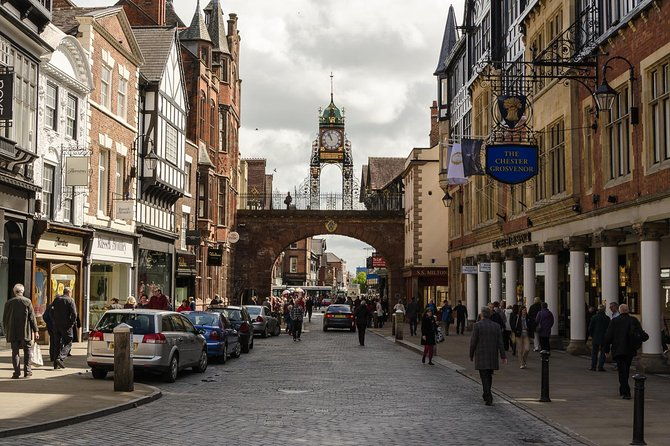 hello-chester-private-walking-tour