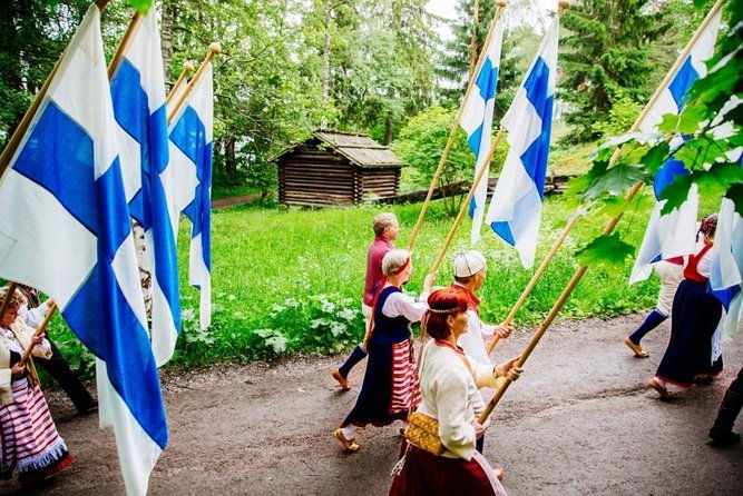 helsinki-walking-tour-with-private-professional-guide