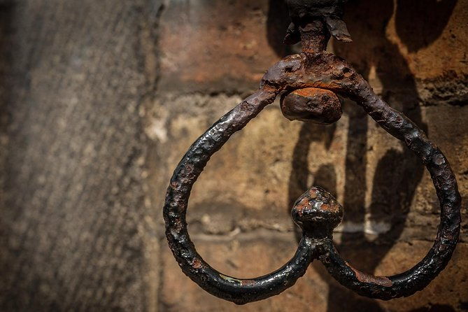 hidden-brugge-photo-tour-2hr-open-city-tour-workshop