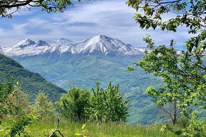hiking-adventure-in-sharri