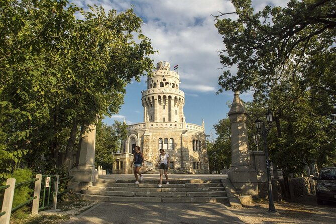hiking-chairlift-ride-viewpoints-in-budapest