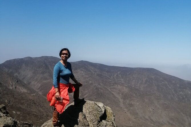 hiking-in-lima-lomas-de-lachay