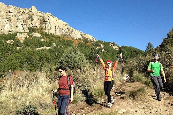 hiking-in-madrid-national-park-with-transport
