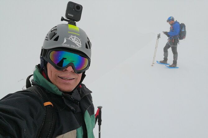 hiking-snowshoeing-in-the-sierra-nevada-park-granada