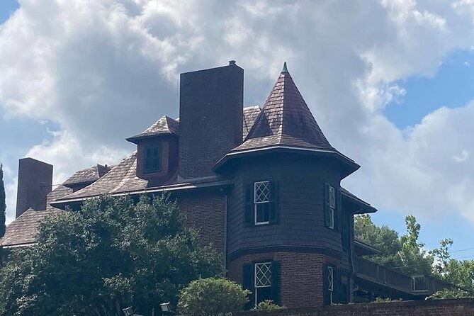 historic-happy-hour