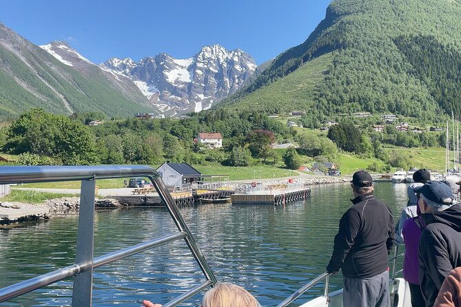 hjorundfjord-fjord-tour-roundtrip-from-alesund