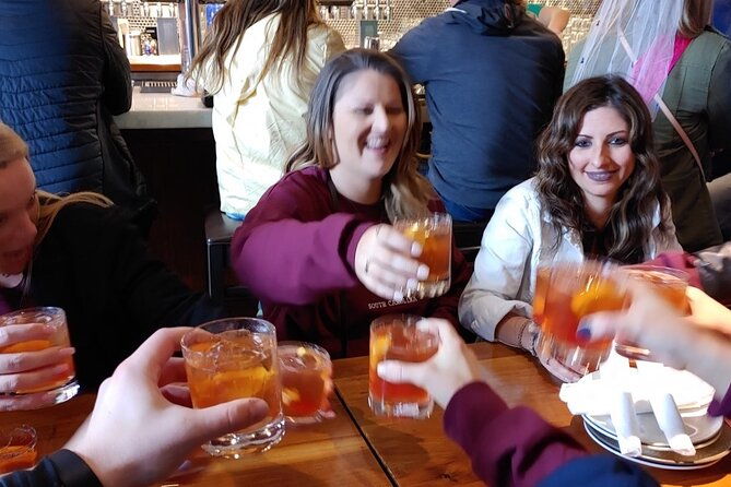holy-citys-cocktail-tasting-with-true-crime-stories