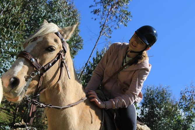 horse-riding-chacan-mountain-and-temple-of-the-moon