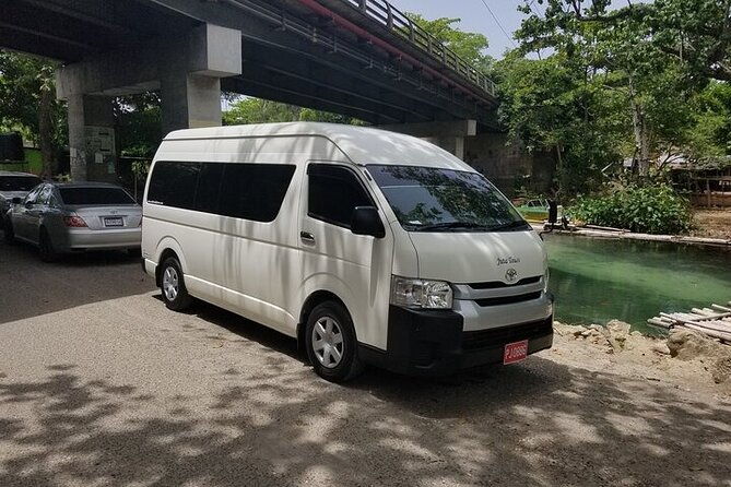 iberostar-rose-hall-private-airport-transfer-2