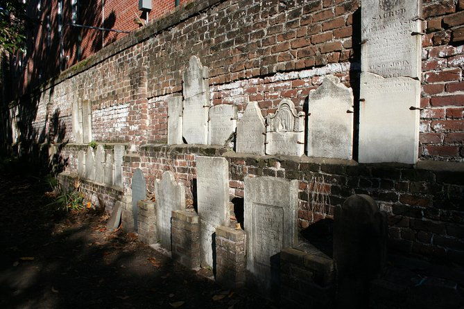 immersive-ghost-tour-featuring-savannah-underground