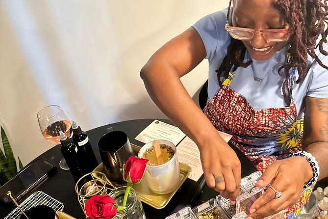 intimate-candle-making-experience-in-atlanta