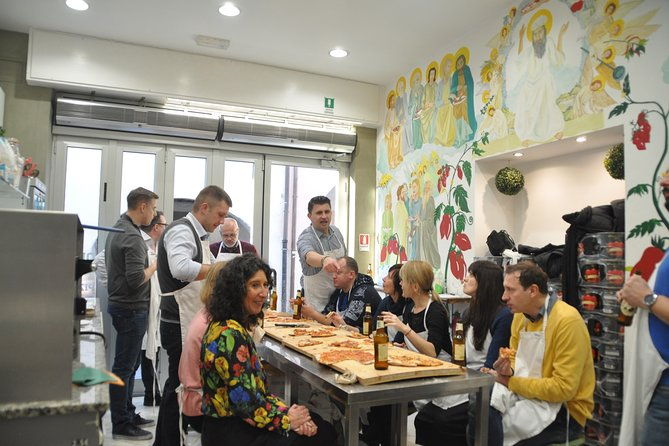italian-pizza-cooking-class-with-chef-francesco-in-padova