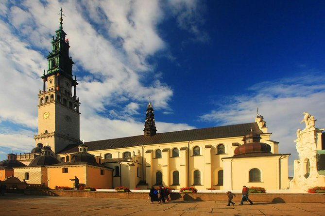 jasna-gora-black-madonna-private-tour-from-lodz-with-lunch