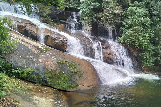 jeep-tour-through-the-waterfalls-and-stills-of-paraty