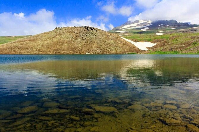 jeep-tour-to-amberd-mt-aragats-kari-lake