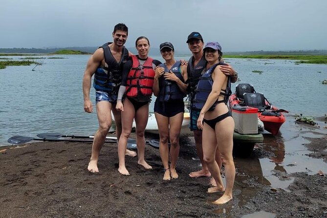 kayak-adventure-in-lake-arenal-with-local-guide