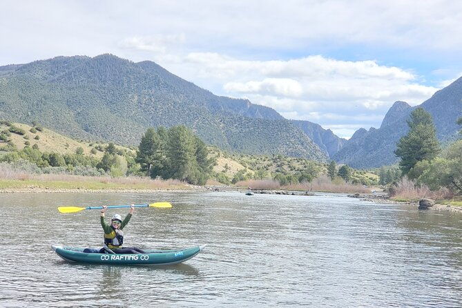 kayak-gorgeous-upper-colorado-river-half-day