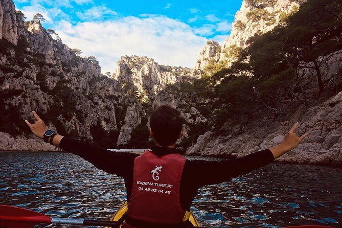 kayak-guided-tour-with-a-local-cassis-calanques-national-park