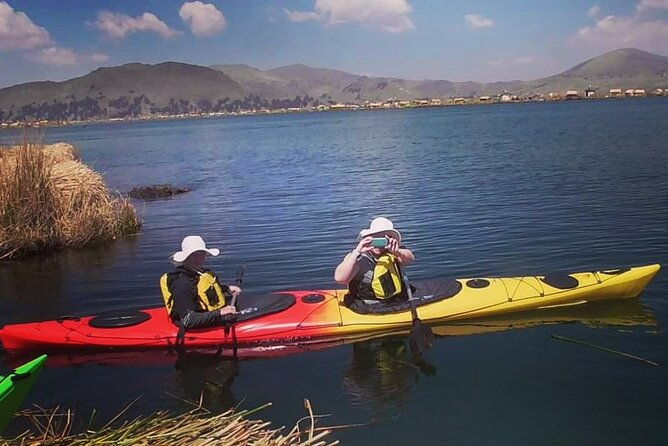 kayak-uros-more-connection-with-taquile-island