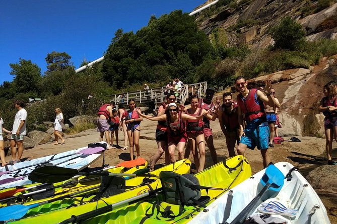 kayaking-in-ezaro-waterfall