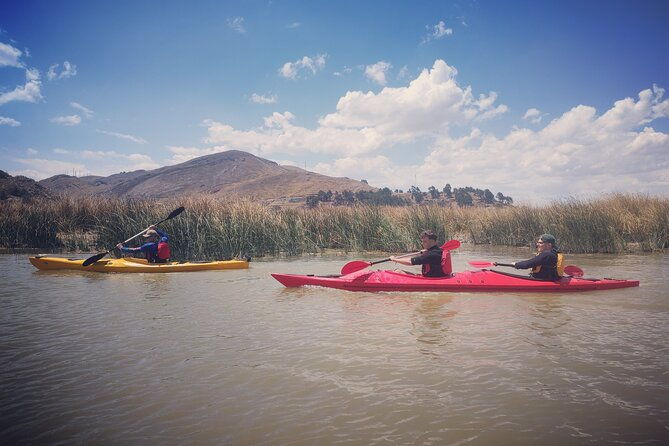 kayaking-uros-island-half-day