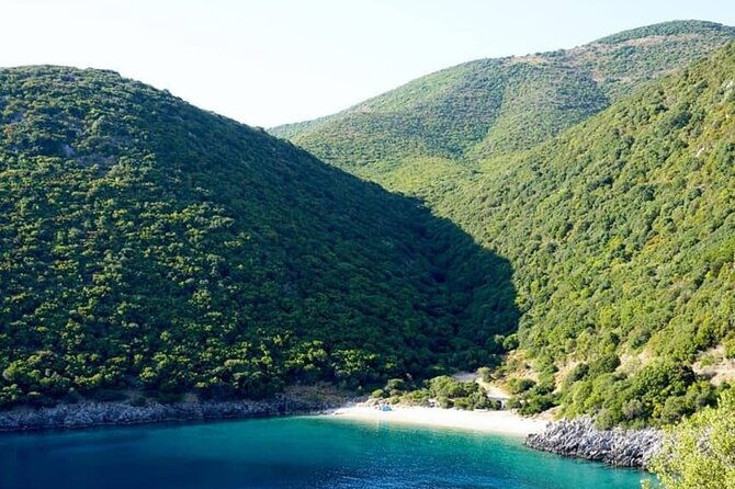 kefalonia-highlights-bus-cruise-assos-lunch-in-fiscardo