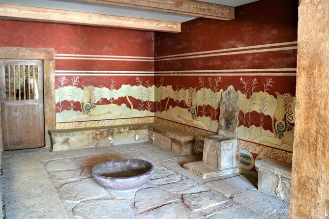 knossos-palace-museum-rethymno-city-private-tour-from-chania