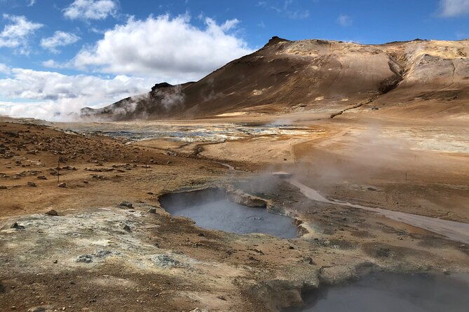 lake-myvatn-private-day-tour-myvatn-godafoss-waterfall-for-cruise-ships-2