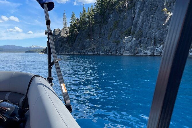 lake-tahoe-luxury-pontoon-boat-rental-captain-cost-not-included-2