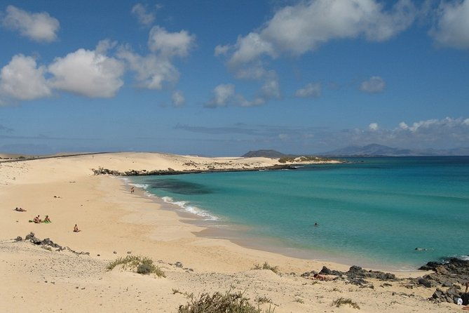 lanzarote-ferry-ticket-to-fuerteventura-with-free-wifi
