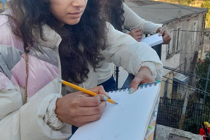 learn-urban-sketching-while-you-tour-valparaiso