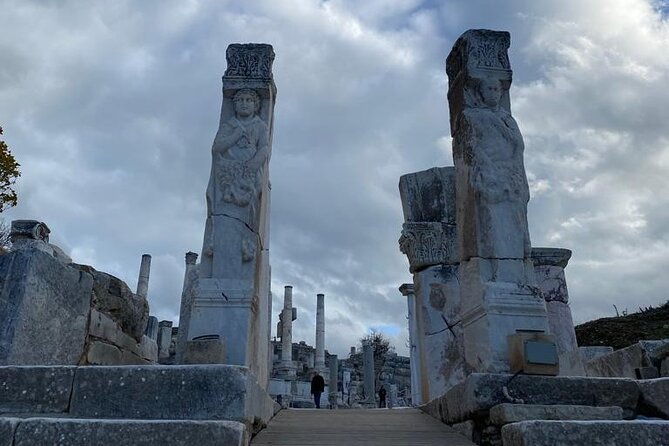less-walking-private-ephesus-the-house-of-virgin-mary-temple