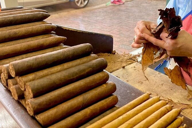 little-havana-walking-tour-for-history-buffs